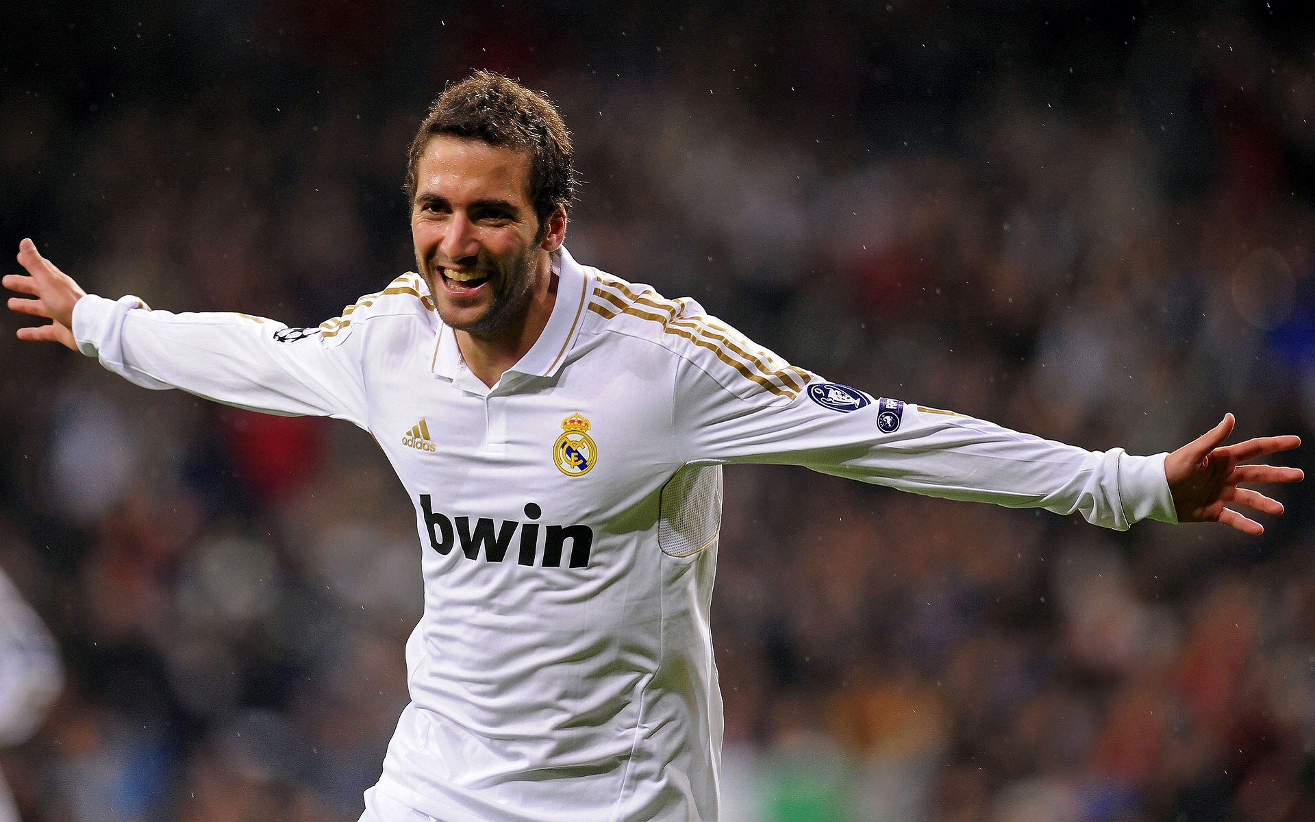 开云体育官方网站-维尼修斯,从舞者到铁闸,巴西左翼的防守革命